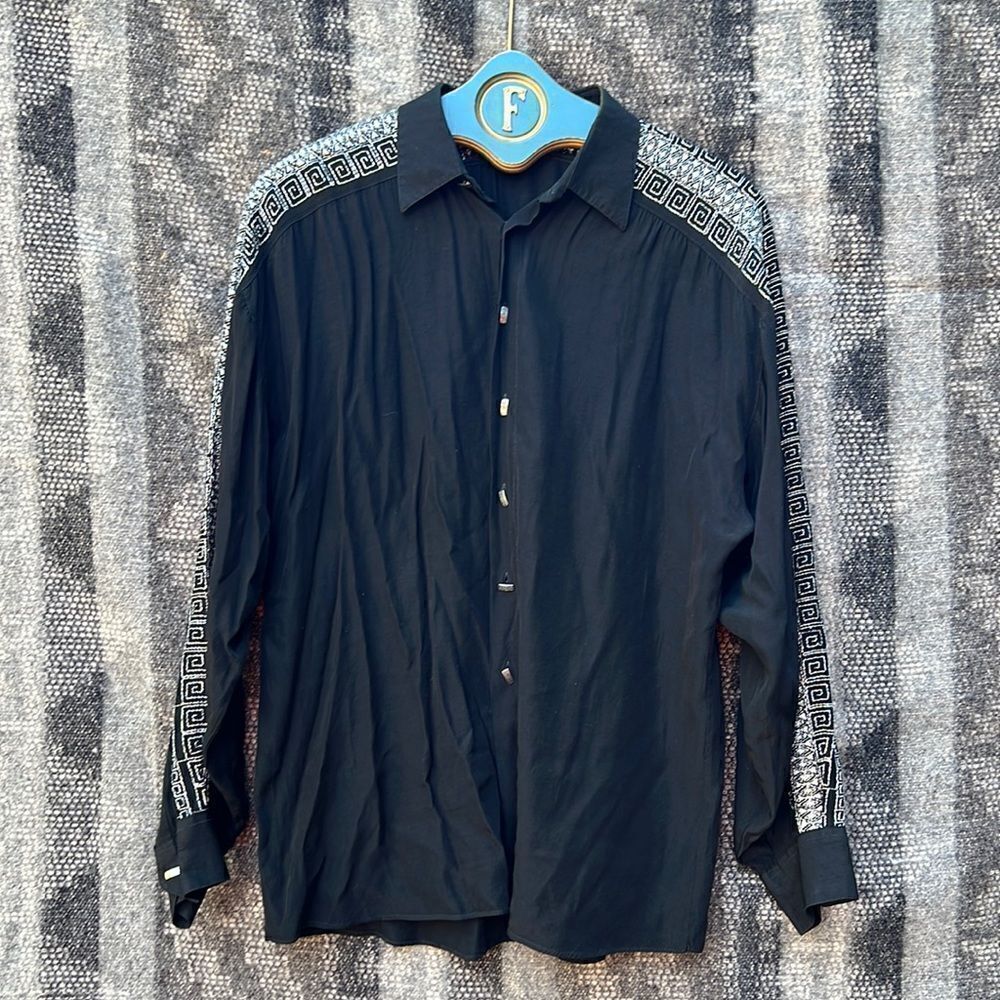 Yashi Yamamuri Men’s Button Down Shirt Long Sleeved Shirt – L